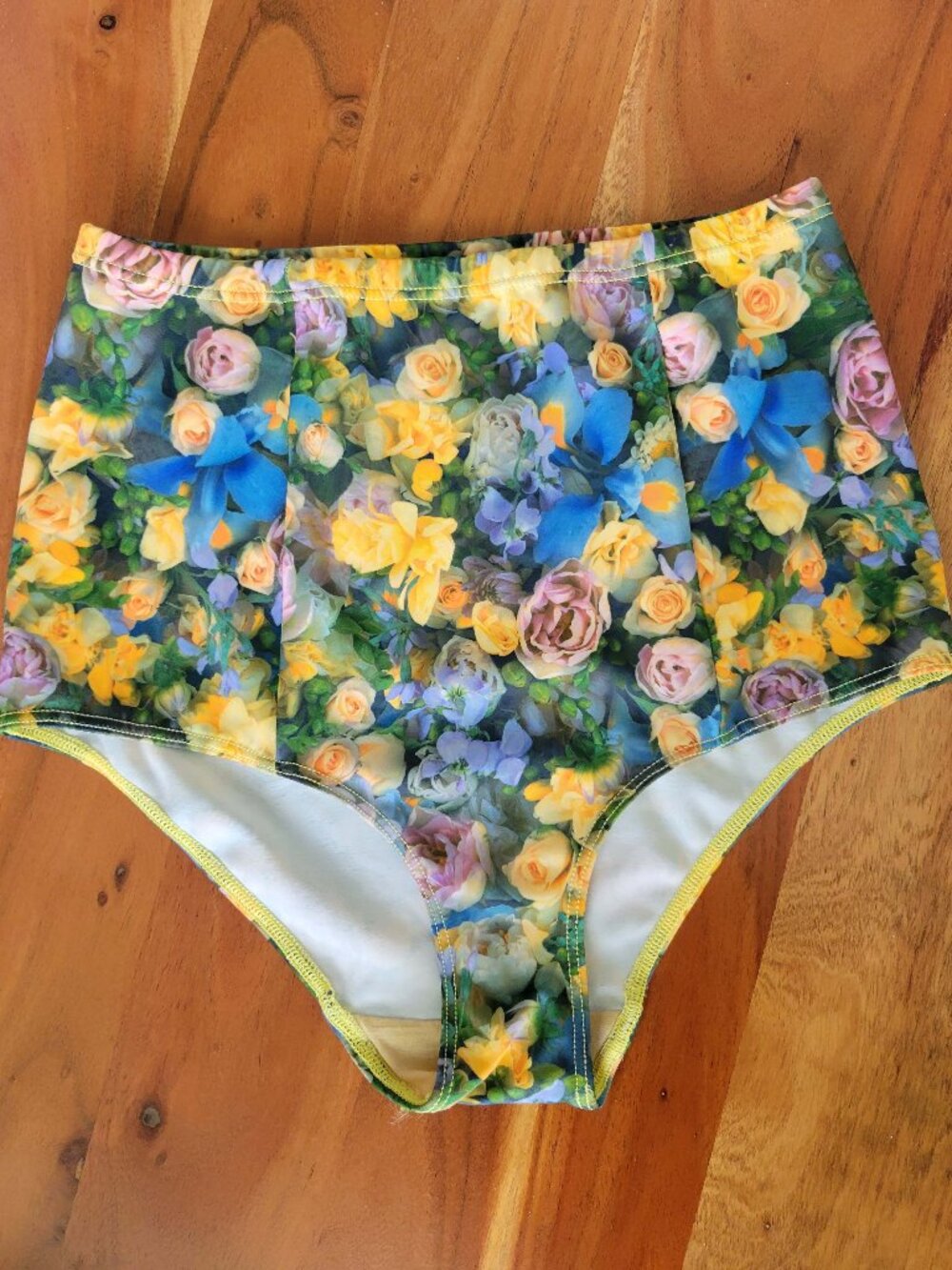 American Apparel Swimwear High Rise Floral Bikini Bottom M Bloomcore Retro